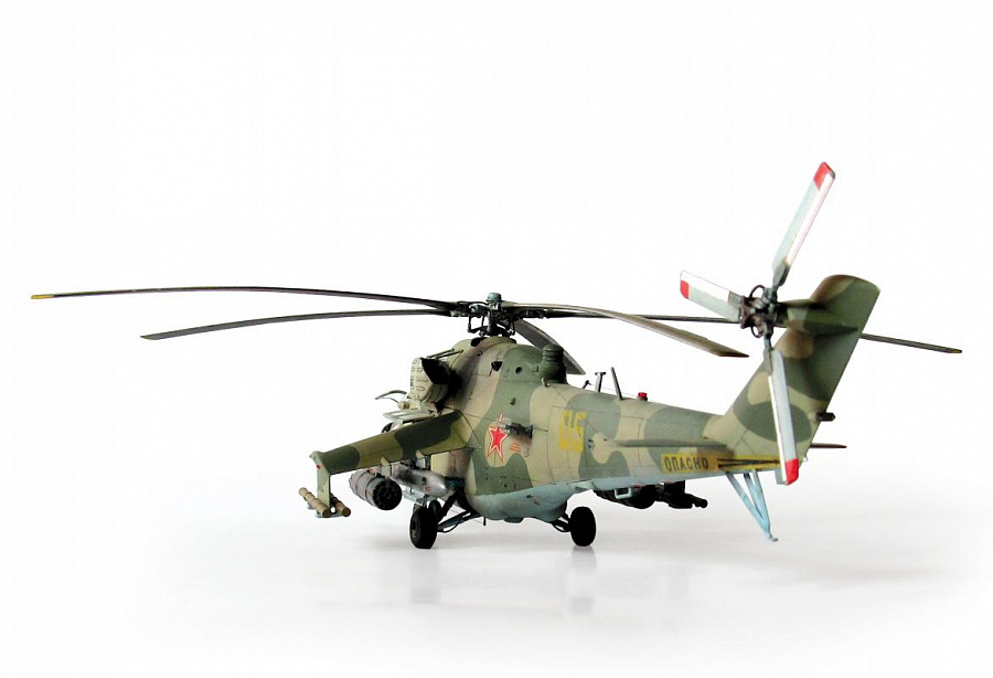 7293 Вертолёт Ми-24 В/ВП Крокодил Звезда