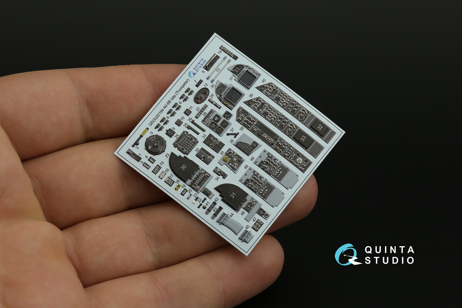 QDS-32194 3D Декаль интерьера кабины AV-8B Harrier II поздний (Trumpeter) (Малая версия)