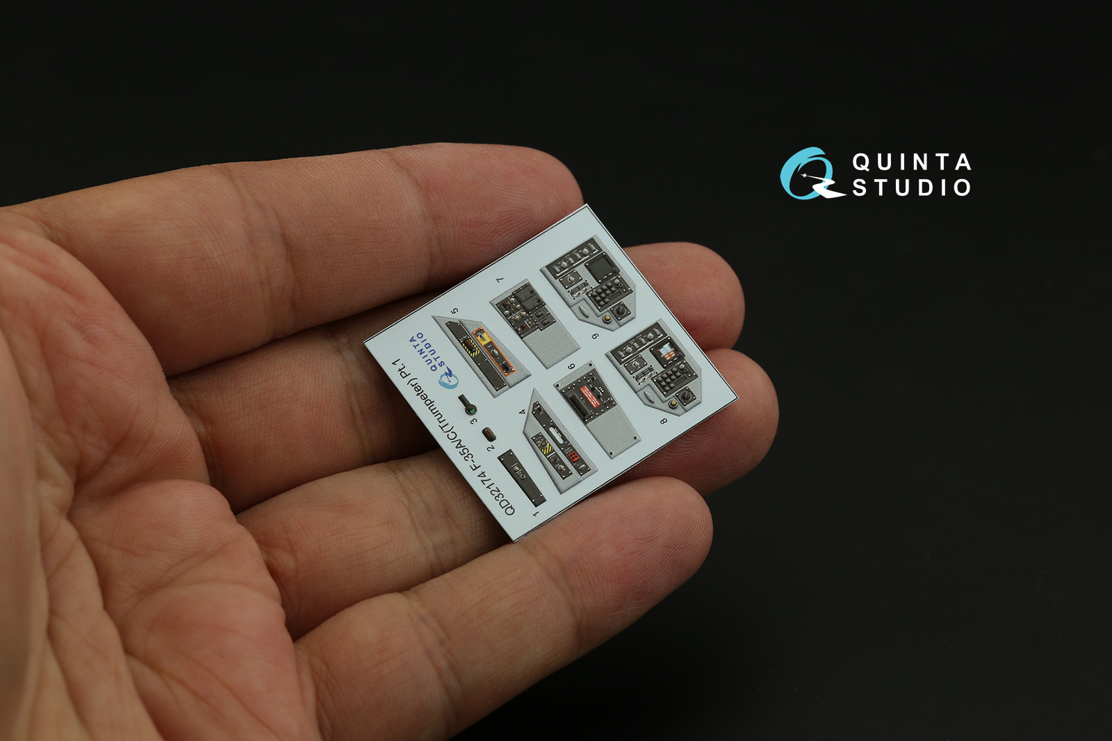 QD32174 3D Декаль интерьера кабины F-35A/C (Trumpeter)