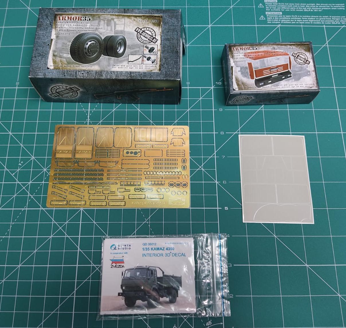 3692-1PK PRO KIT Гражданская версия модели 3692 Российский армейский двухосный грузовик К-4350 Мустанг