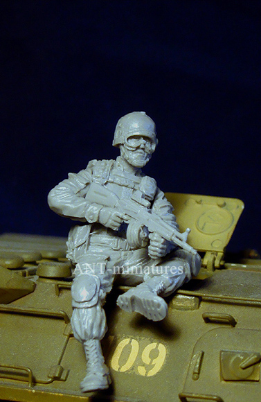 № 35-36 Фигурка Officer of Speznaz of FSB.Russia Ant Miniatures