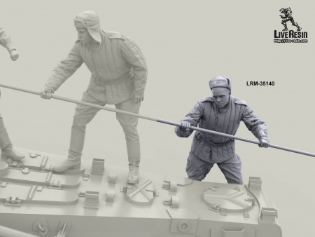 LRM35140 Советский артиллерист - без банника - 2 Live Resin