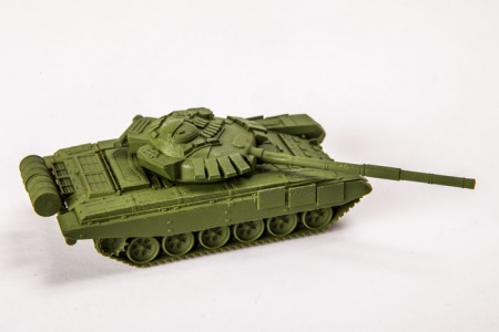 7400 Советский танк Т-72Б Звезда